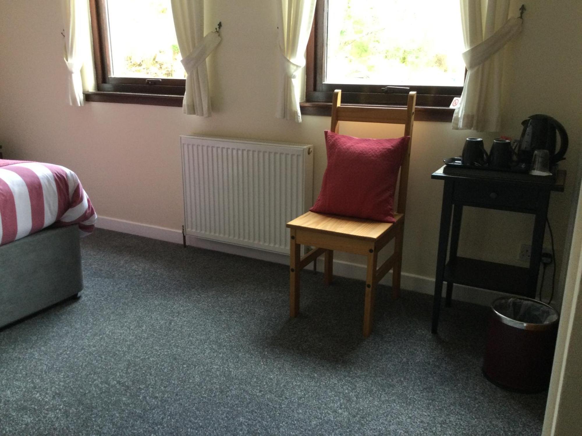 Darroch View B&B อินเวอร์มอริสตัน ภายนอก รูปภาพ