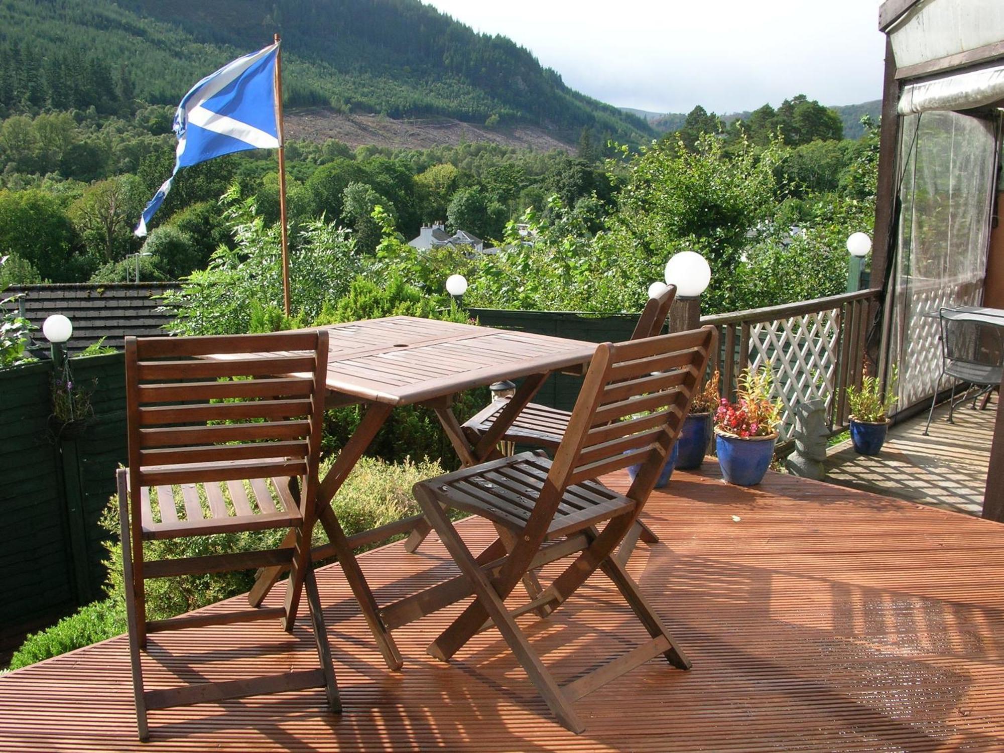 Darroch View B&B อินเวอร์มอริสตัน ภายนอก รูปภาพ