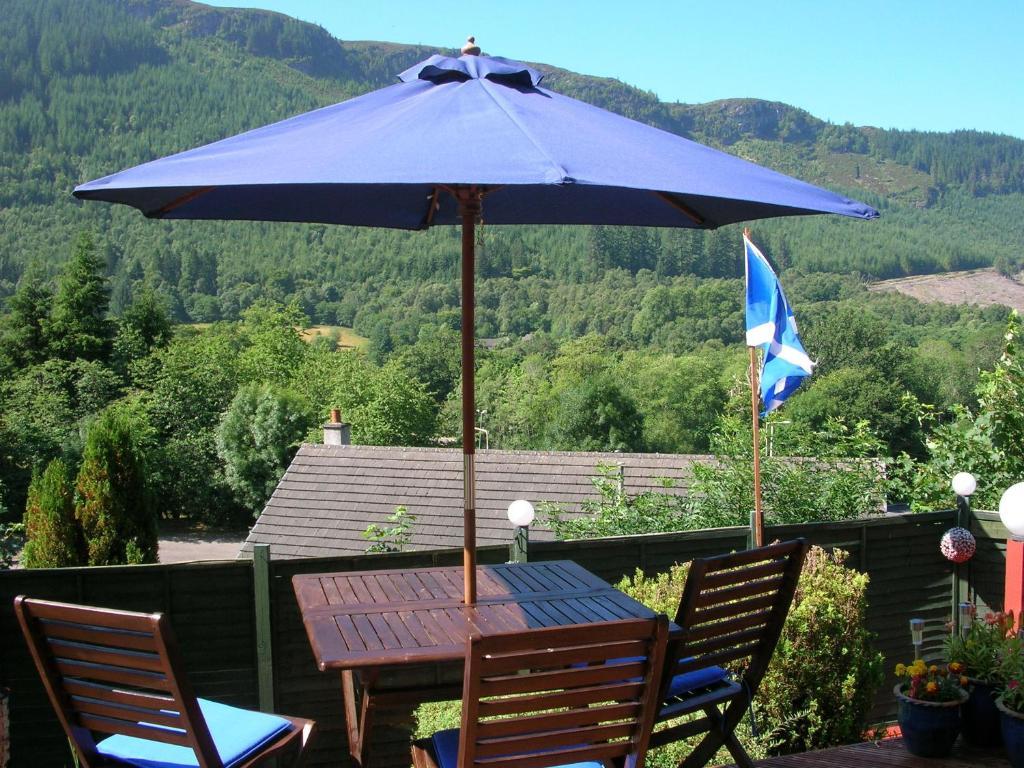 Darroch View B&B อินเวอร์มอริสตัน ภายนอก รูปภาพ